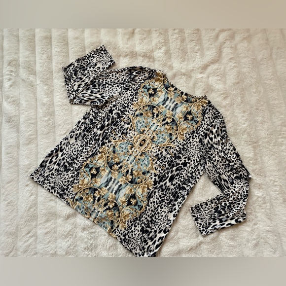 Chico’s Top. - Picture 4 of 6